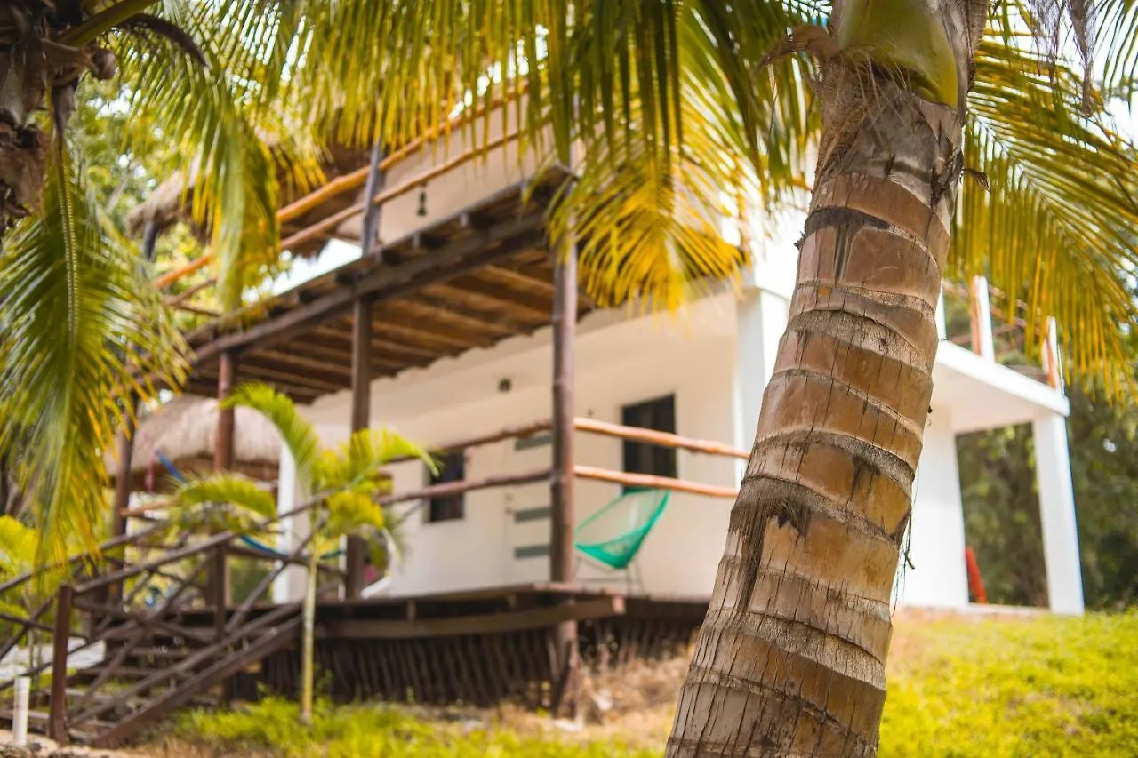 Royal Palm Bacalar Cabañas&Lagoon Club México